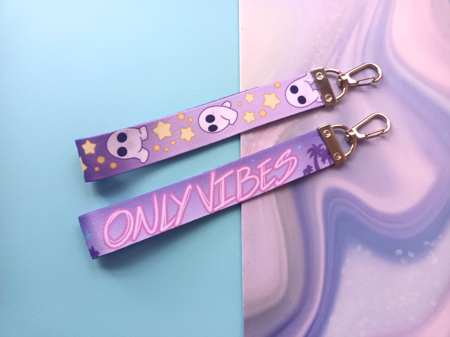 Wrist Lanyards Fresno / No Thoughts Only Vibes versions